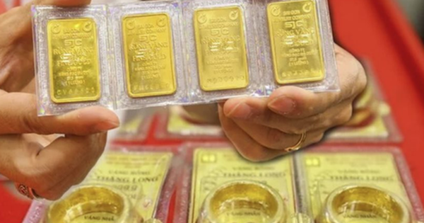 Giá vàng trong nước bỏ xa giá vàng thế giới