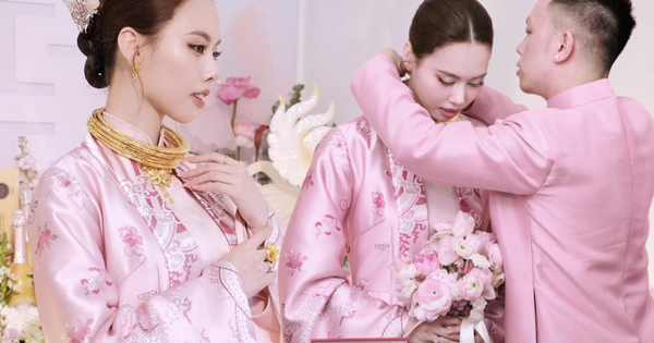 HOT: Á hậu Vbiz công khai chồng doanh nhân trong lễ ăn hỏi bí mật, vàng sính lễ trĩu cổ gây choáng!